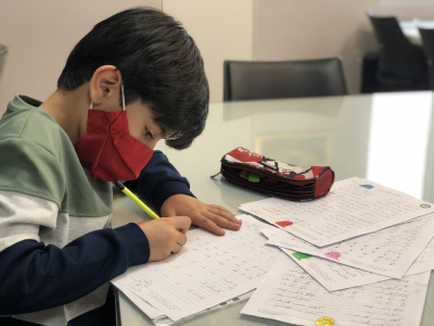 کلاس خوشنویسی کودکان