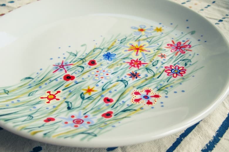 نقاشی روی ظروف