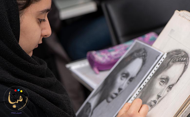 دوره نقاش سیاه قلم کار