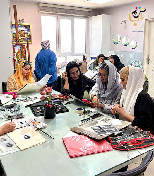 کلاس آموزش سیاه قلم ترنم صبا