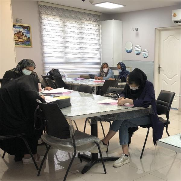 کلاس خوشنویسی با خودکار